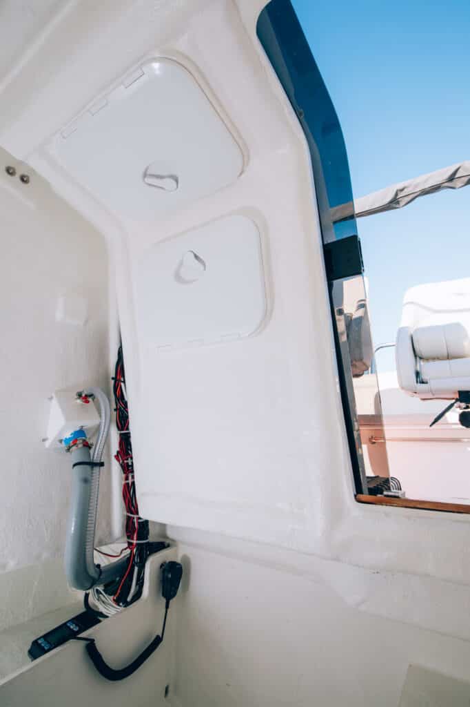 The interior of the Beneteau Flyer 6 Spacedeck for sale UK at Bates Wharf