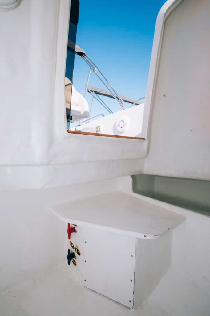 The interior of the Beneteau Flyer 6 Spacedeck for sale UK at Bates Wharf Marine Sales