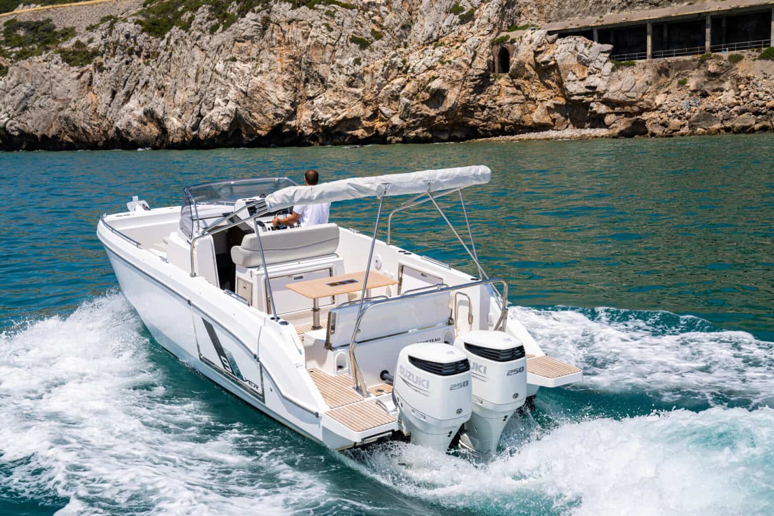 The Beneteau Flyer 9 Spacedeck for sale at Bates Wharf Marine Sales