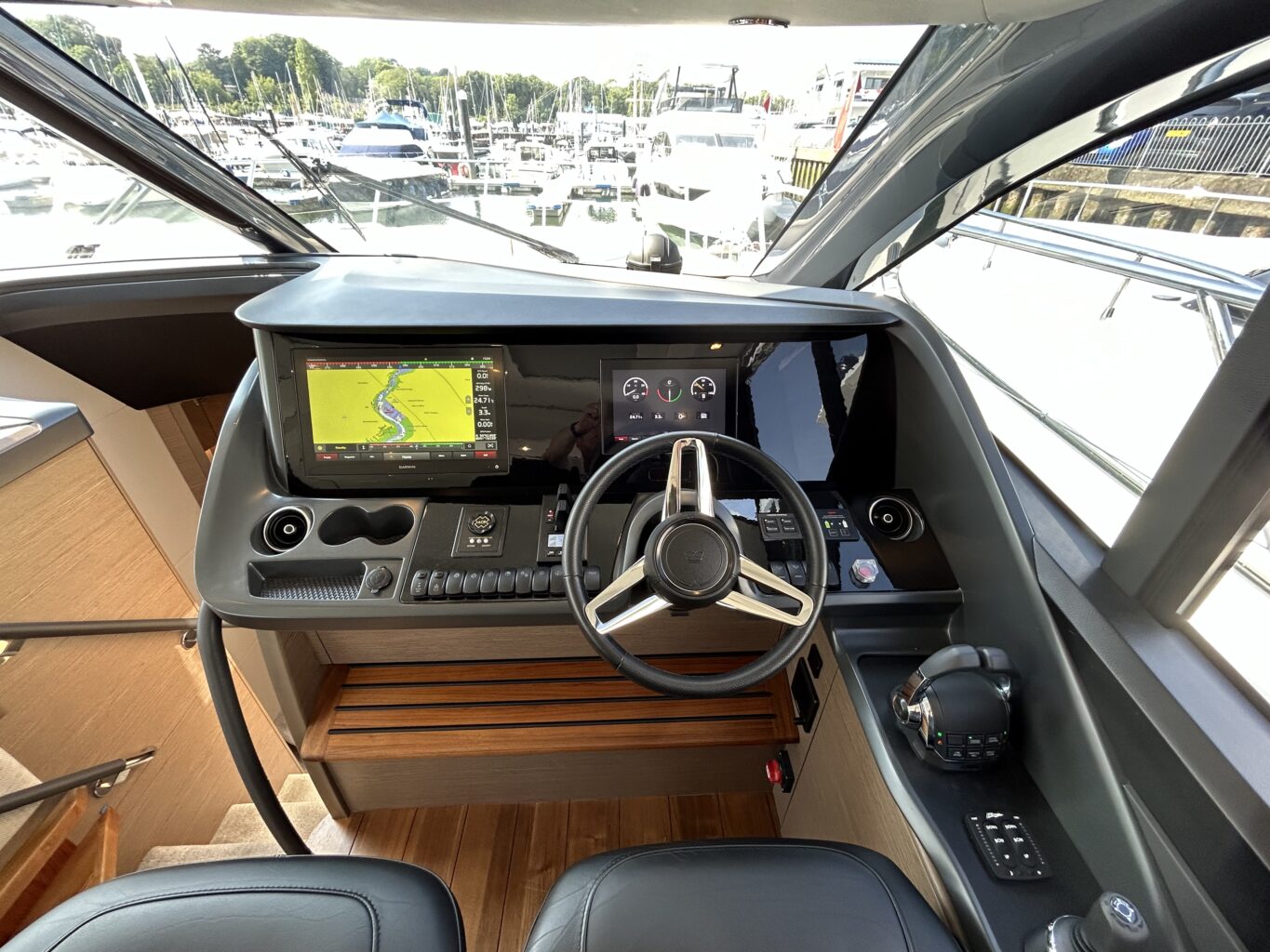 Princess V55 review: The cockpit from the captain's POV