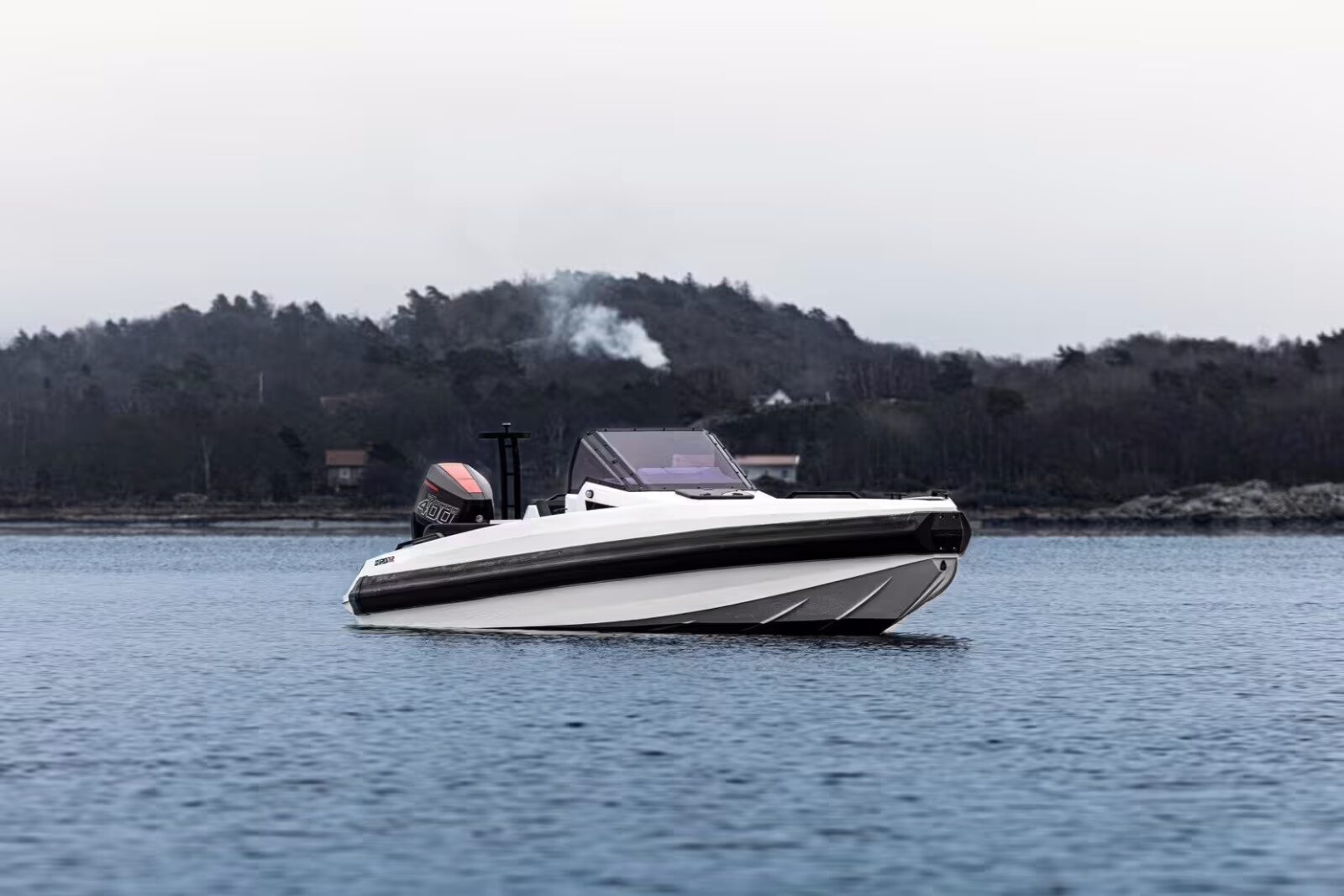 A new Iron 907 boat for sale at Bates Wharf
