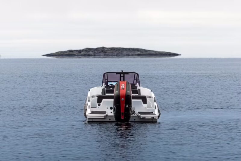 The Iron 907 boat for sale at Bates Wharf Marine Sales